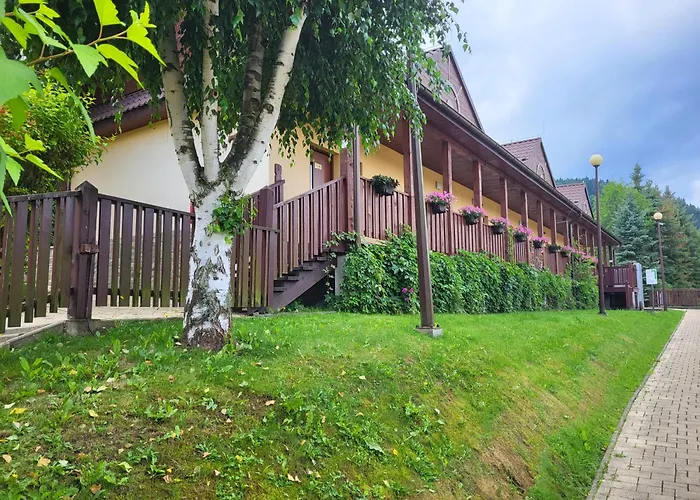 Osrodek Szkoleniowo-wypoczynkowy U Lesnikow Rezort *